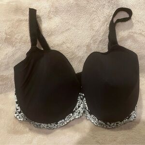 Wacoal Embrace Lace Black/Cream Bra with Underwire Support, 38DDD